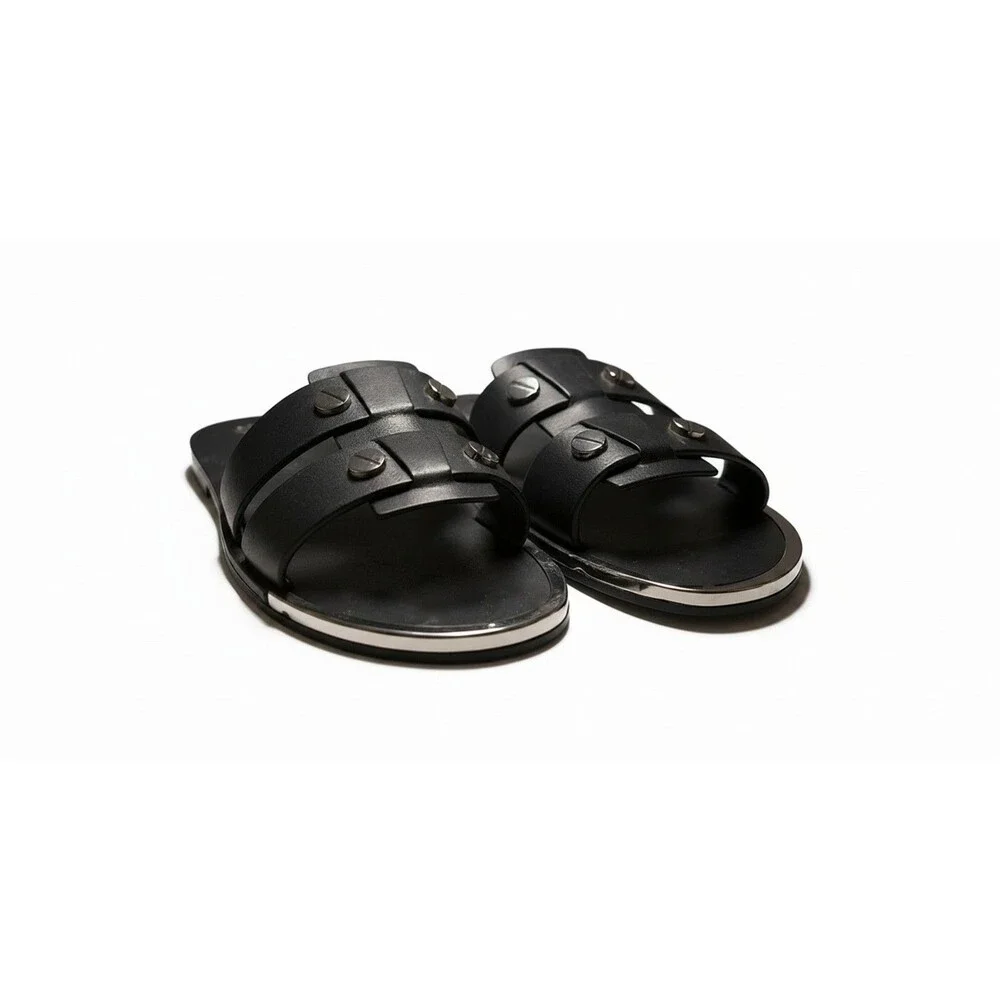 DKNY Glynn Black Leather Studded Slide Sandals Slip On Flats Womens Size 7.5 New
